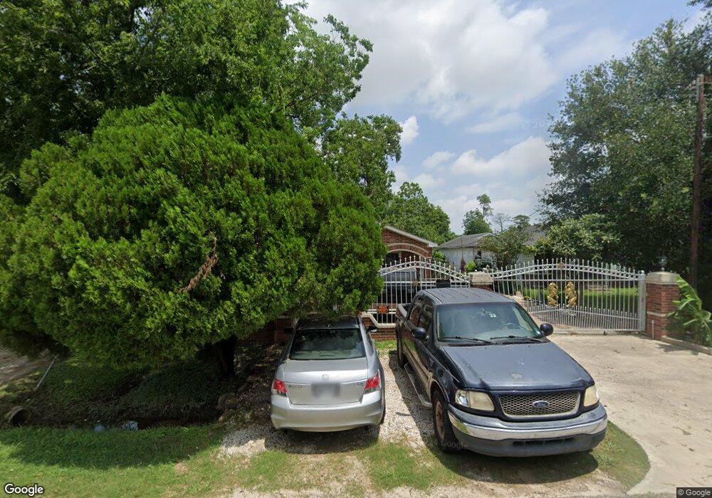 1003 Knight St, Houston, TX 77022 - photo 1