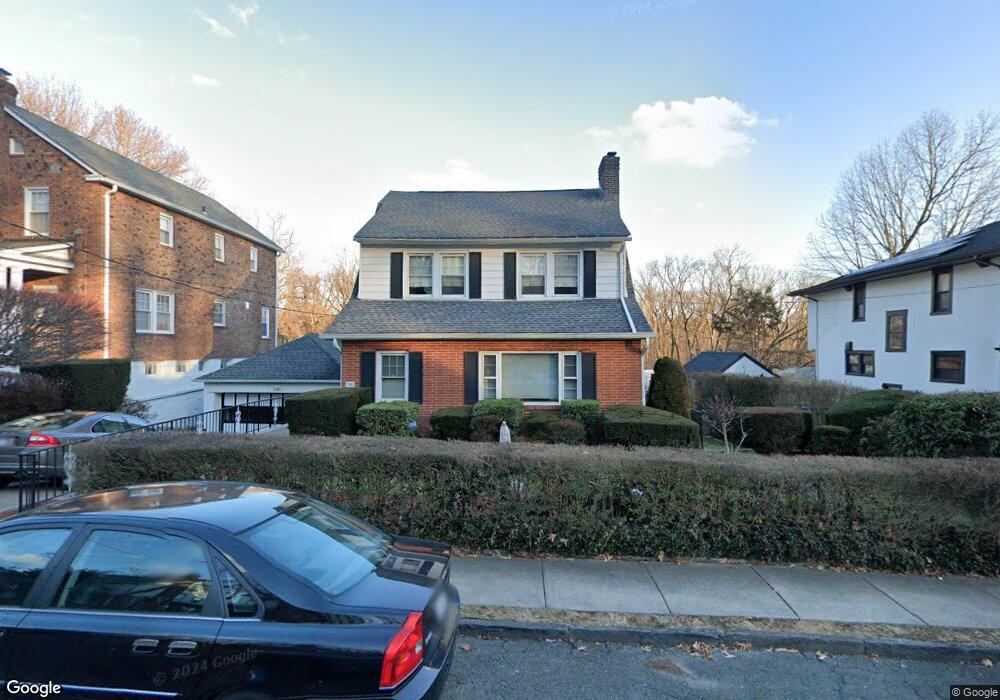 58 Lefferts Rd, Yonkers, NY 10705 - photo 1