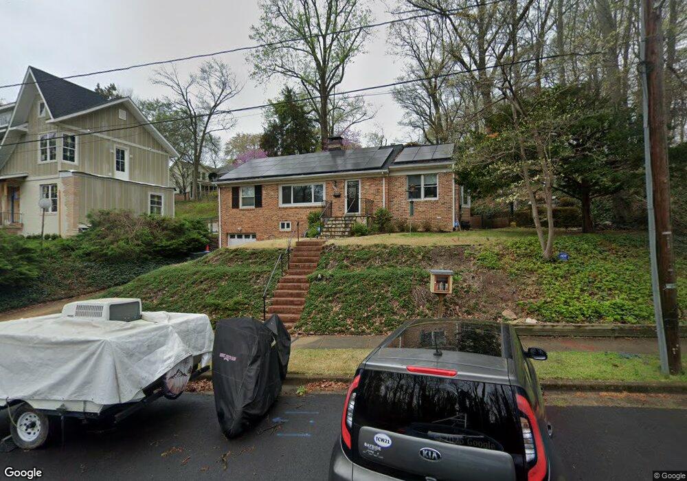 1132 W Taylor Run Pkwy, Alexandria, VA 22302 - photo 1