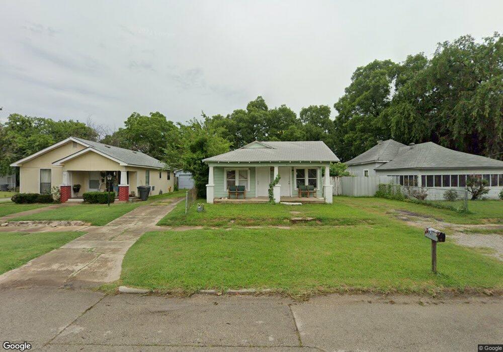 821 2nd Ave NW, Ardmore, OK 73401 - photo 1