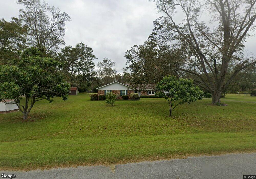 11 E Bennett Ave, Hazlehurst, GA 31539 - photo 1