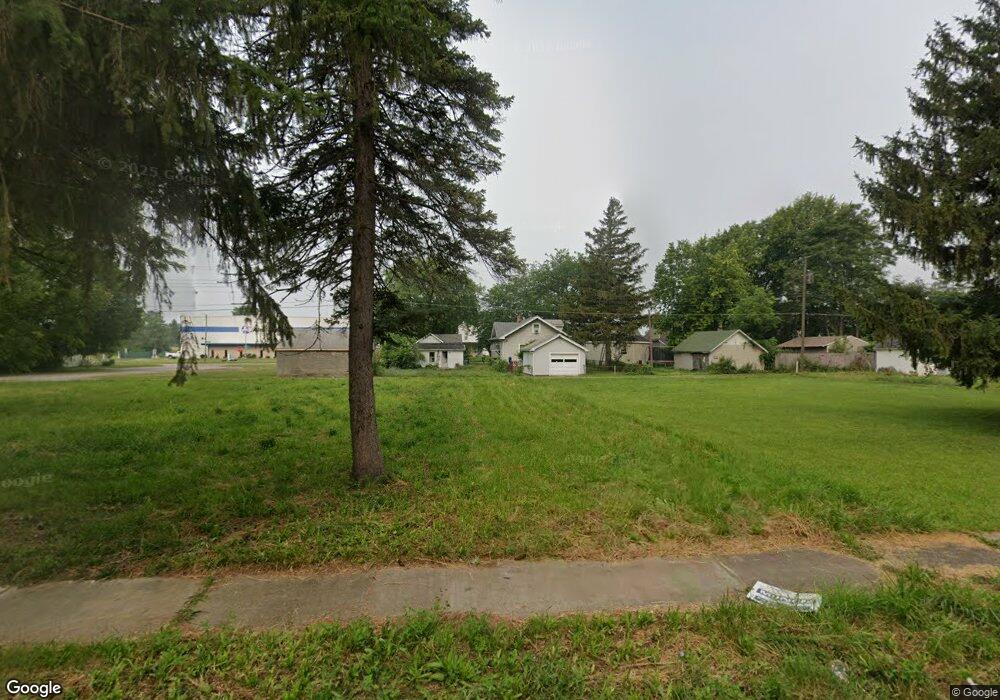 2211 S Mulberry St, Muncie, IN 47302 - photo 1