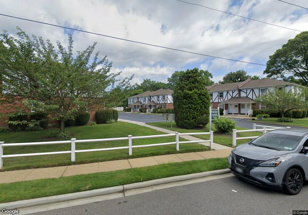 2062 Lakeview Rd unit A, Bellmore, NY 11710 - photo 1