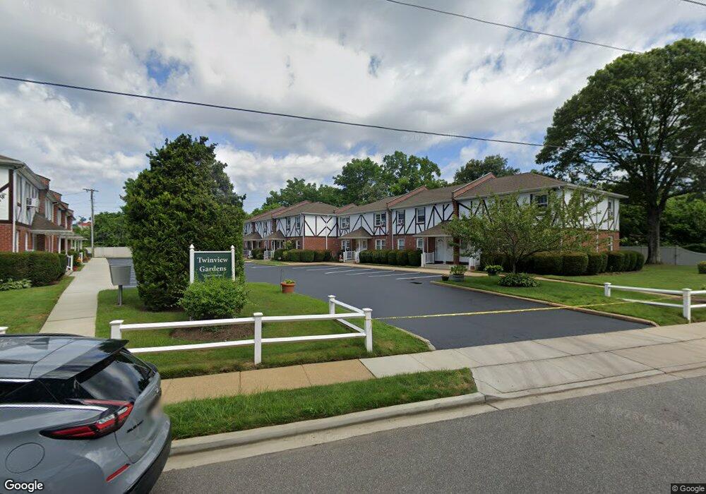 2066 Lakeview Rd unit A, Bellmore, NY 11710 - photo 1