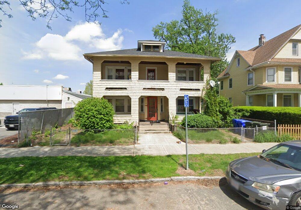 15-17 Bryant St, Springfield, MA 01108 - photo 1