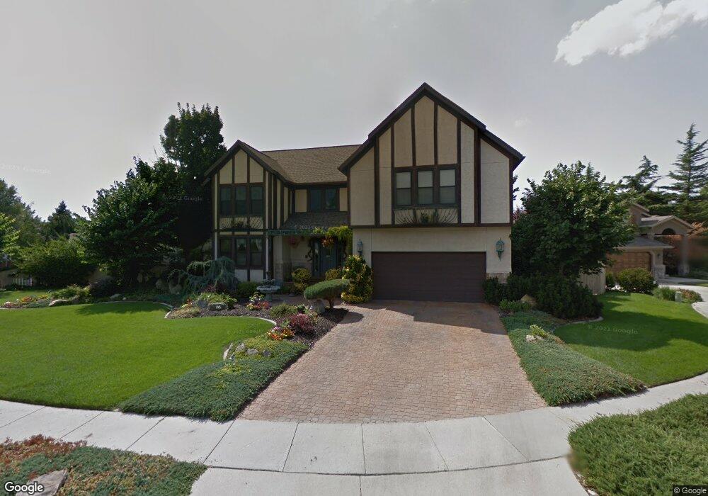 8934 Somerton Cir, Sandy, UT 84093 - photo 1