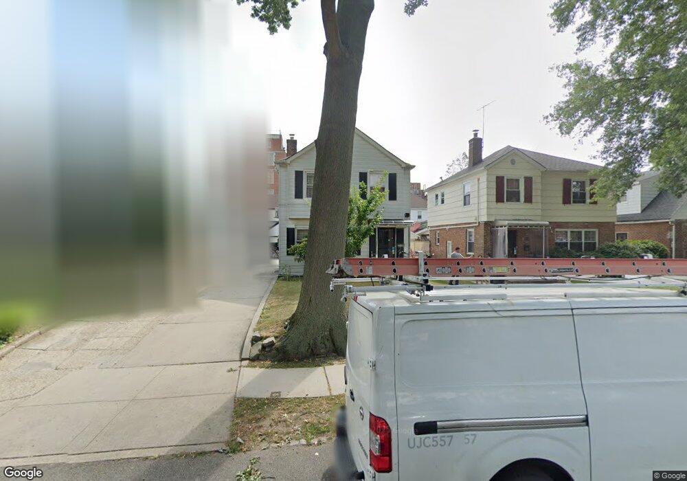 45-09 166th St, Flushing, NY 11358 - photo 1