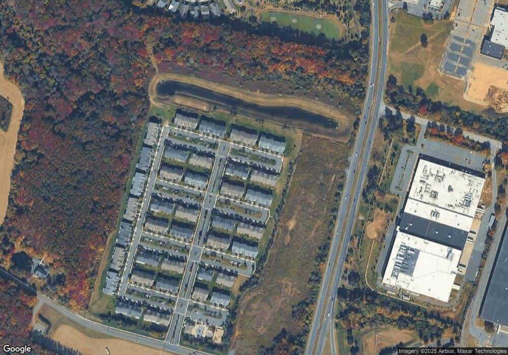 34 Fisher Ct, Cranbury, NJ 08512 - photo 1