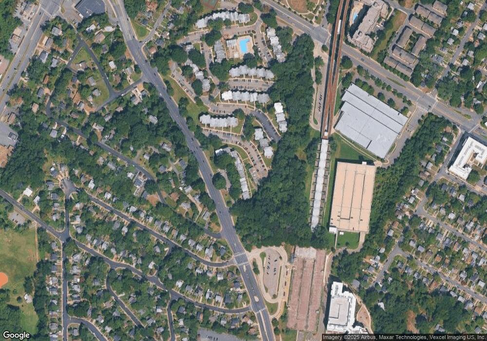 2617 Wagon Dr, Alexandria, VA 22303 - photo 1