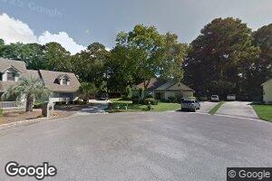 117 Coquena Cir E, Savannah, GA 31410