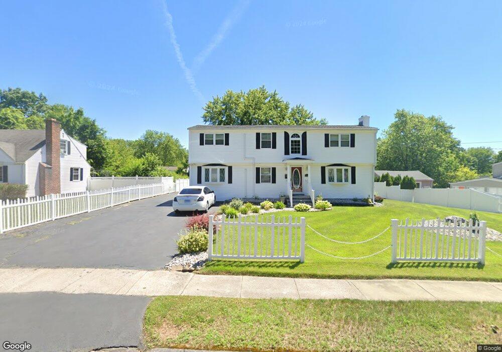 898 Worthy St, Windsor, CT 06095 - photo 1