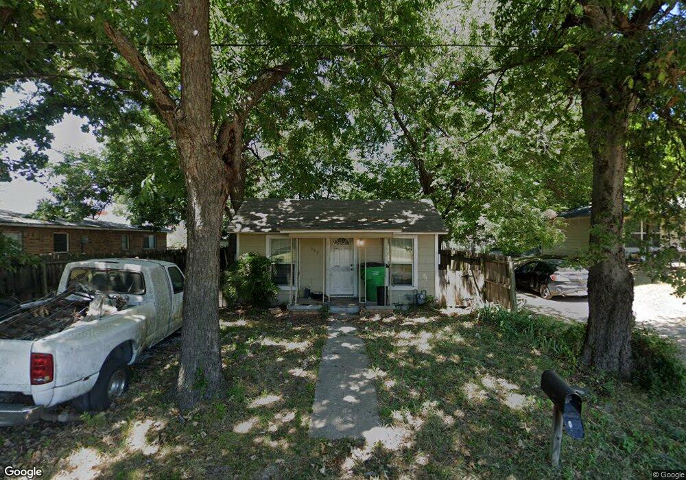 507 N Schopmeyer St, Gainesville, TX 76240 - photo 1