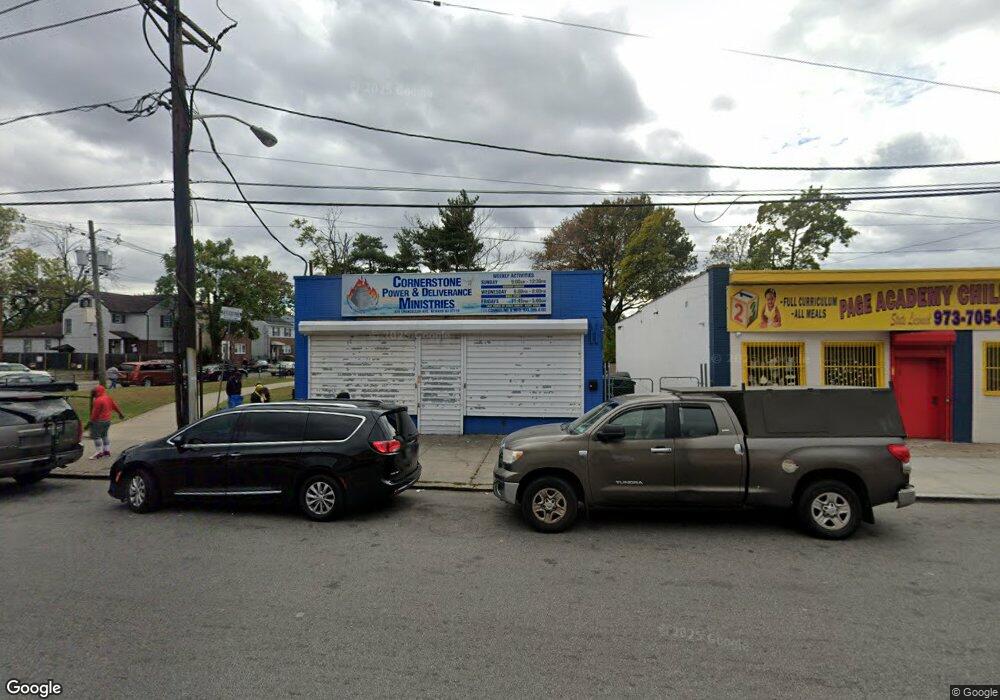 424 Chancellor Ave unit 1, Newark, NJ 07112 - photo 1