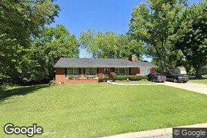 1215 Sunbeam Ln, Saint Louis, MO 63137