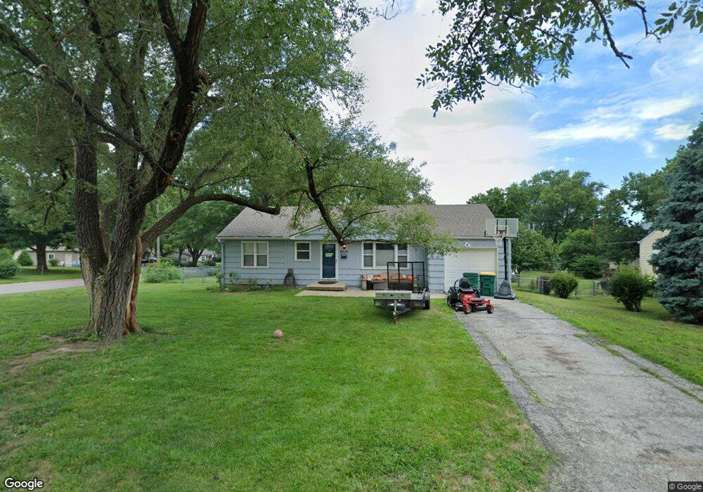 6510 Switzer St, Shawnee, KS 66203 - photo 1