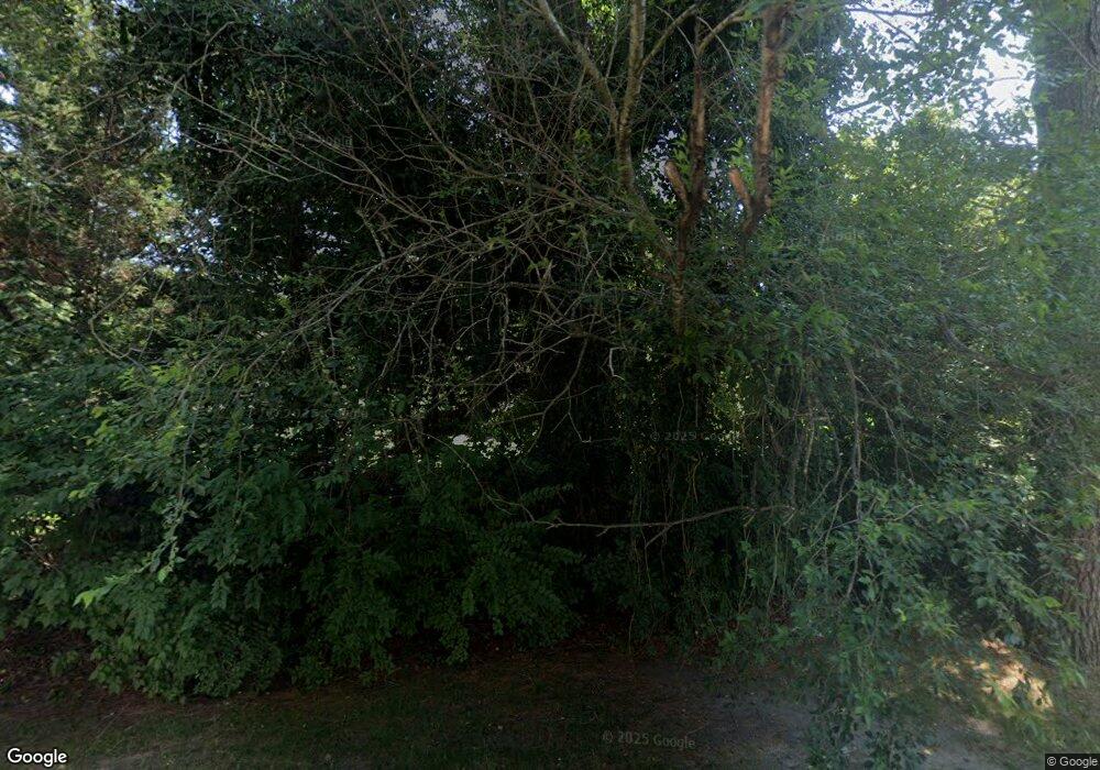 82 Barkers Point Rd, Port Washington, NY 11050 - photo 1