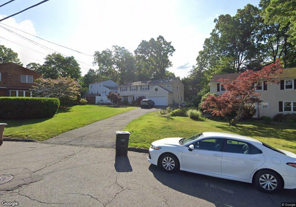 199 Little Hill Dr, Stamford, CT 06905 - photo 1