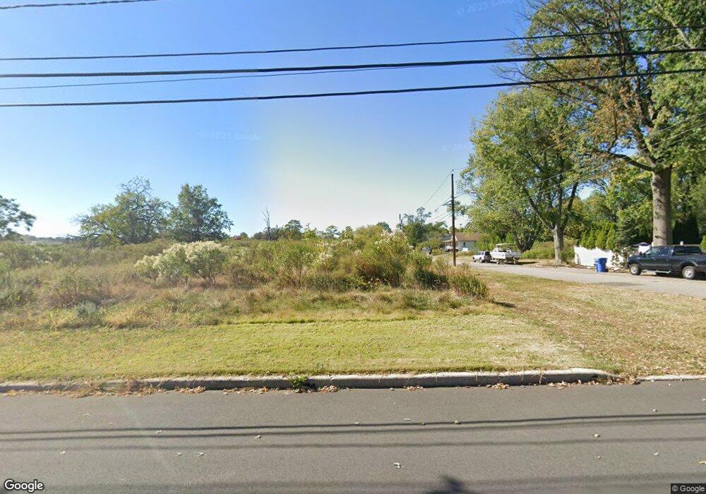 72 Sewaren Ave, Sewaren, NJ 07077 - photo 1