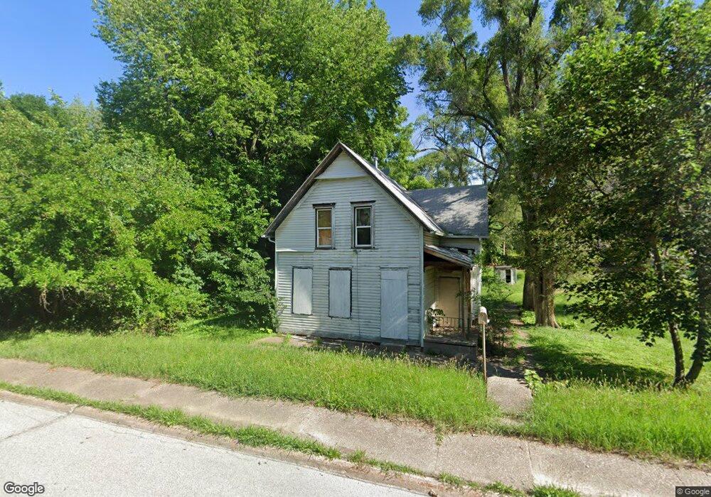 1640 W 15th St, Davenport, IA 52804 - photo 1