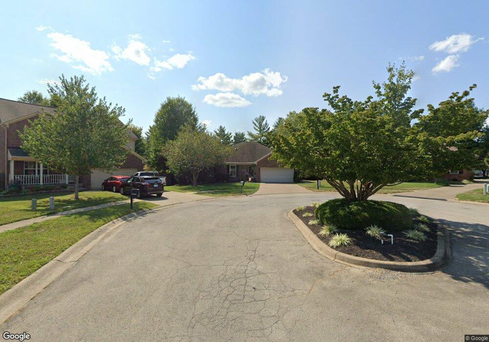 8902 Adams Run Ct, Louisville, KY 40228 - photo 1