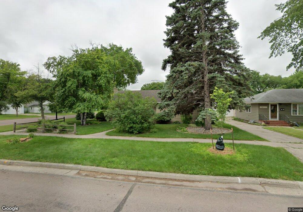 2202 7th St N, Fargo, ND 58102 - photo 1