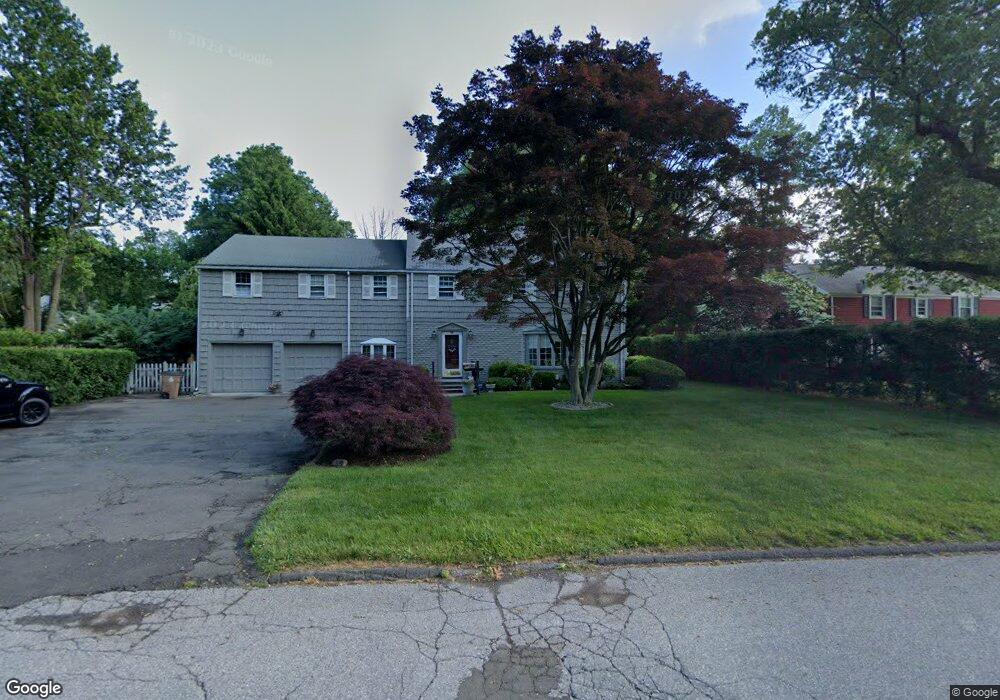 55 Kensington Rd, Stamford, CT 06905 - photo 1