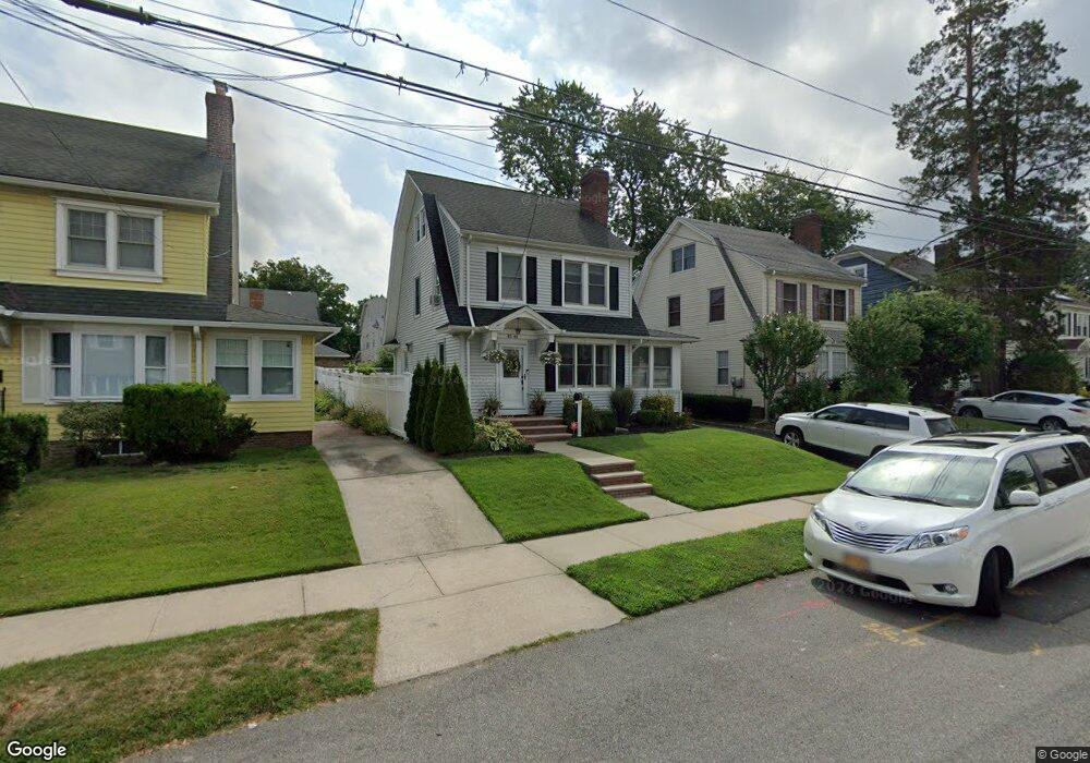 4549 169th St, Flushing, NY 11358 - photo 1