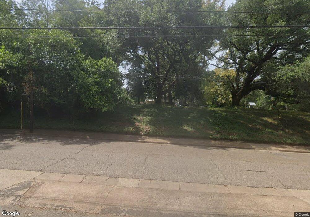 1114 S Fredonia St, Nacogdoches, TX 75964 - photo 1