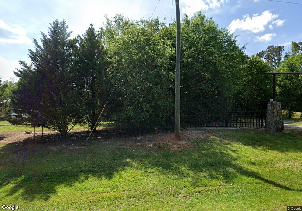 2011 Burnette Rd, Toccoa, GA 30577 - photo 1