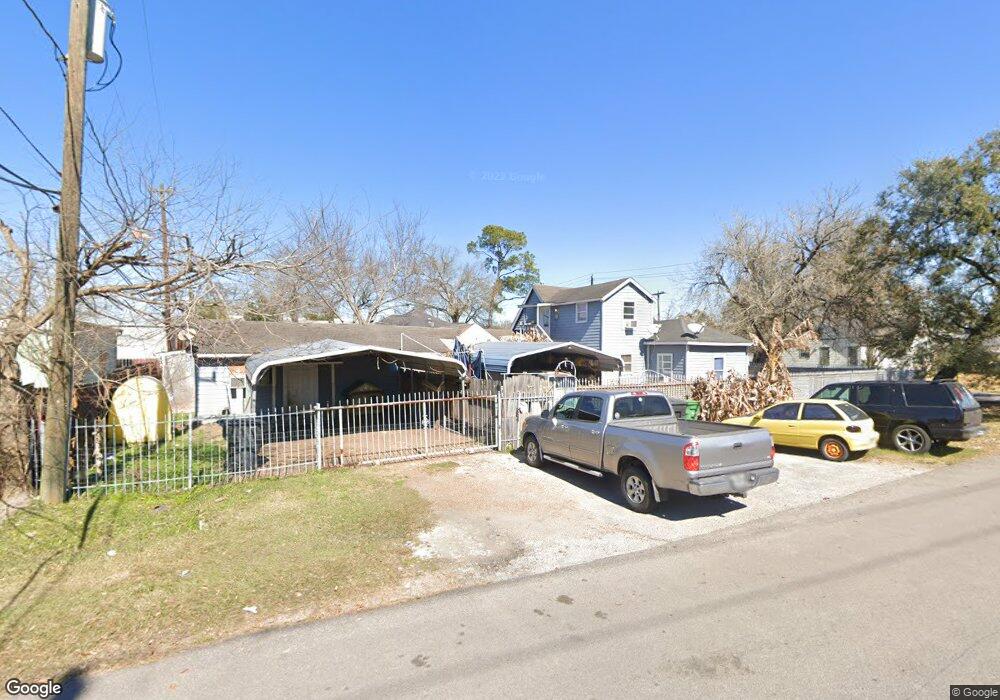 3724 Eton St, Houston, TX 77087 - photo 1