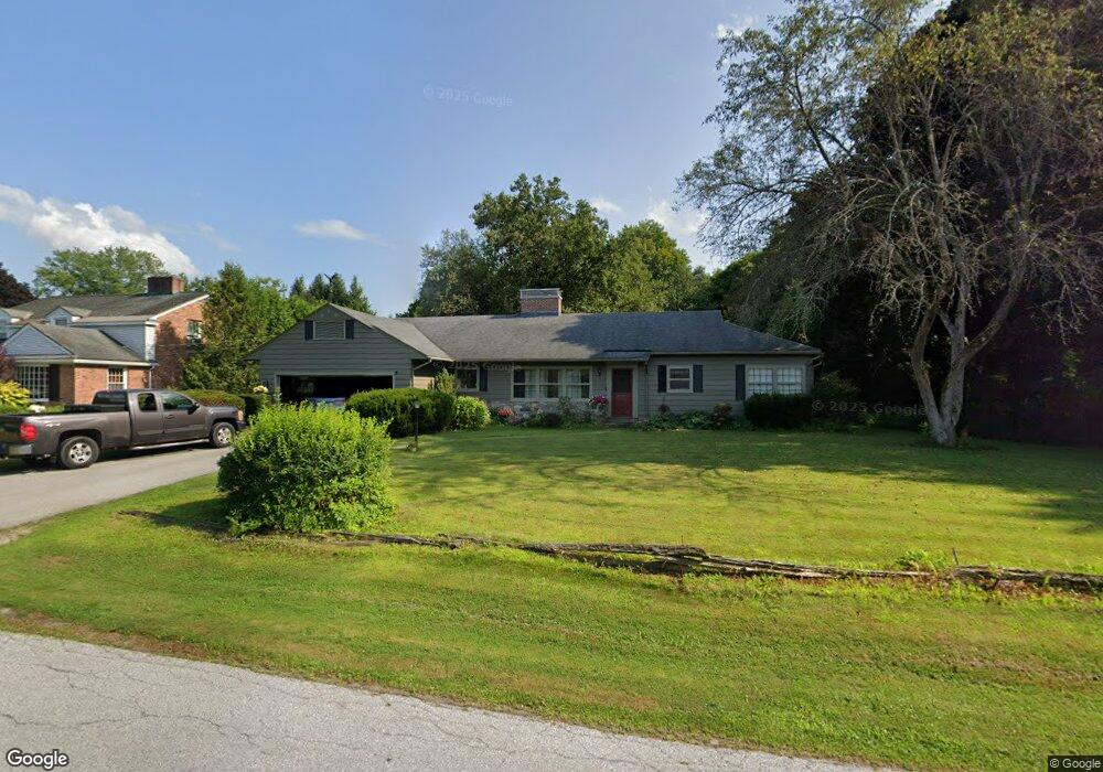 6 Hillcrest Rd, Rutland, VT 05701 - photo 1