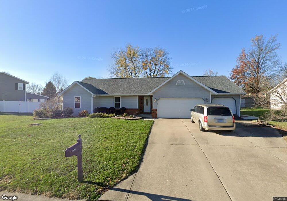 1028 Andra Dr, Maryville, IL 62062 - photo 1