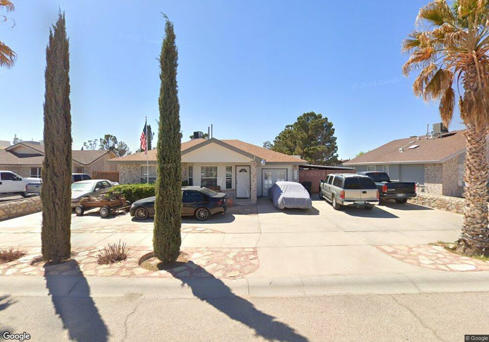 318 Barrel Cactus Dr, Horizon City, TX 79928 - photo 1