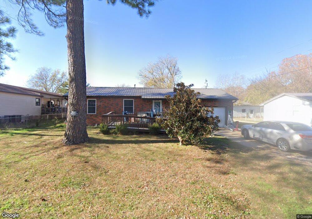 1205 S 6th St, Henryetta, OK 74437 - photo 1