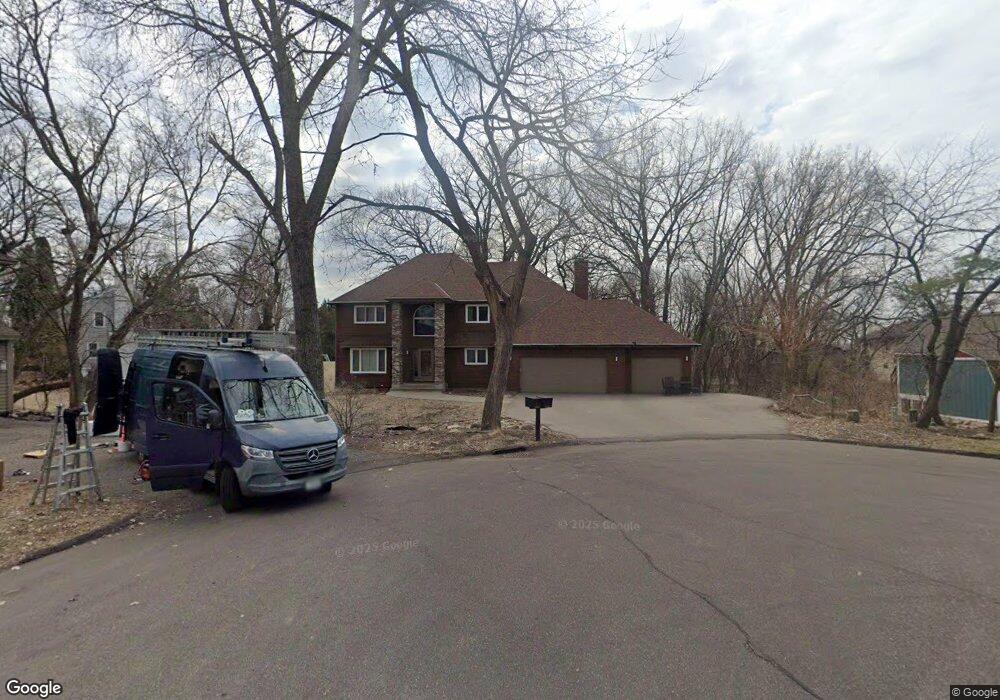 10815 Sumac Ln, Hopkins, MN 55305 - photo 1