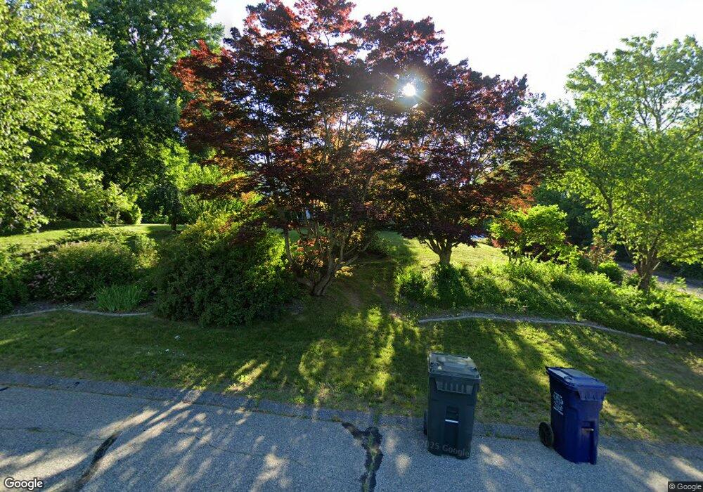 111 Betty Ann Ln, Dracut, MA 01826 - photo 1