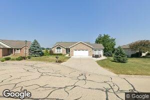 209 Parkside Dr, Goodfield, IL 61742