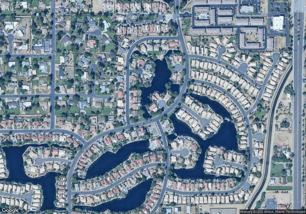 1661 E Rock Creek Cir, Chandler, AZ 85225 - photo 1