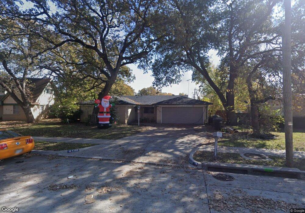 516 E Redbud Dr, Hurst, TX 76053 - photo 1