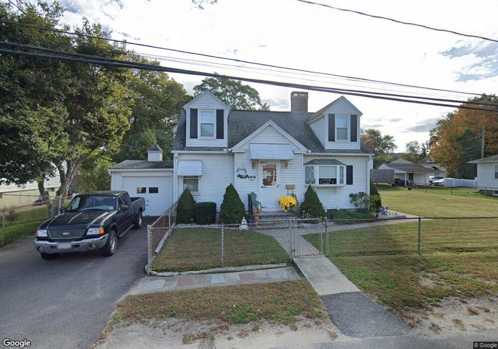 33 Tracy Ave, Waterbury, CT 06706 - photo 1