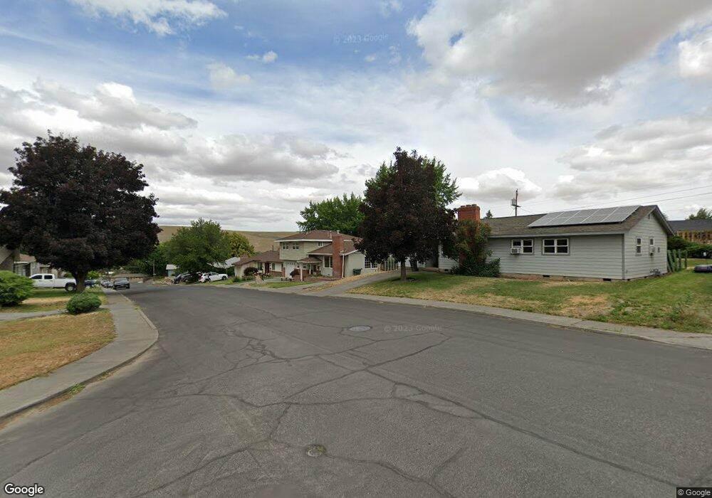 3307 SW Jay Ave, Pendleton, OR 97801 - photo 1