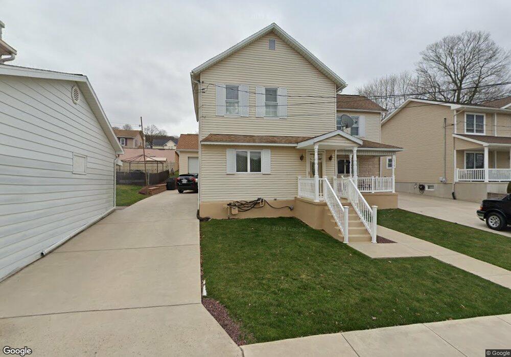 151 Spruce St, Archbald, PA 18403 - photo 1