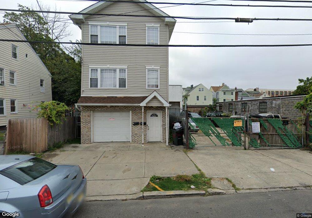 569 E 19th St, Paterson, NJ 07514 - photo 1