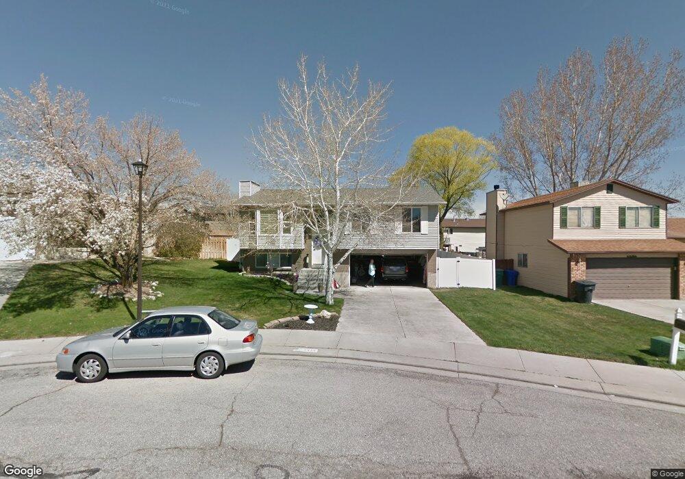 5568 Golden Gate Cir, West Jordan, UT 84081 - photo 1