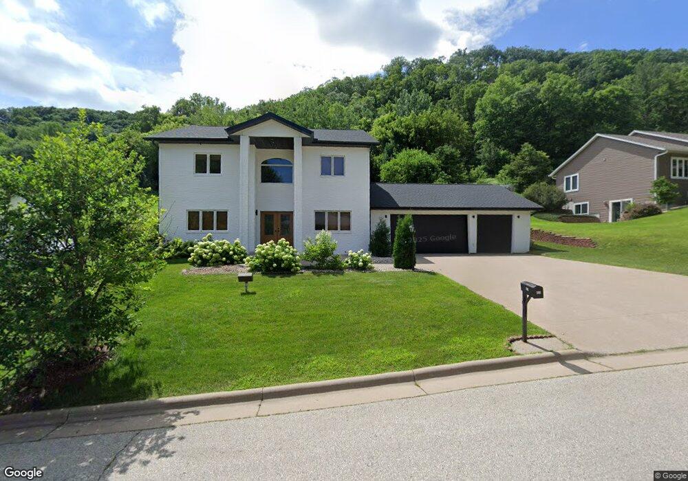 621 N 12th Ct, La Crescent, MN 55947 - photo 1