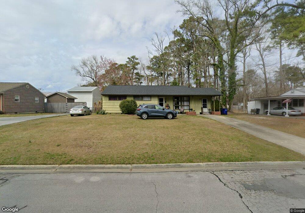 803 Davis St, Jacksonville, NC 28540 - photo 1