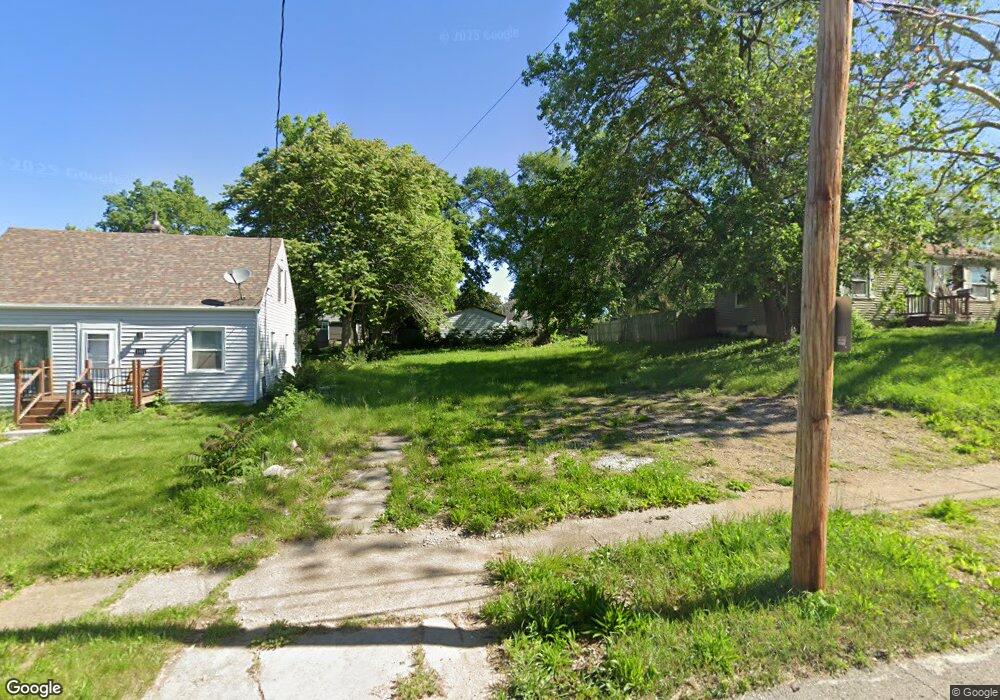 1407 Clinton Ave, Des Moines, IA 50313 - photo 1