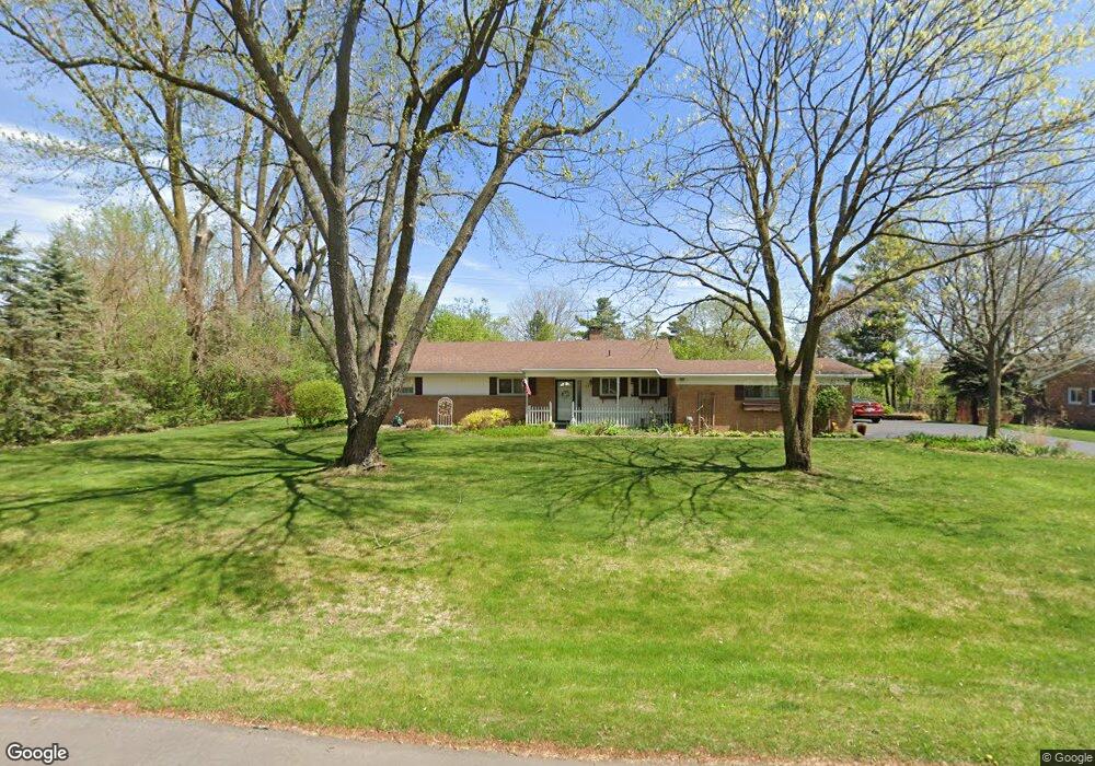 1627 Ledbury Dr, Bloomfield Hills, MI 48304 - photo 1