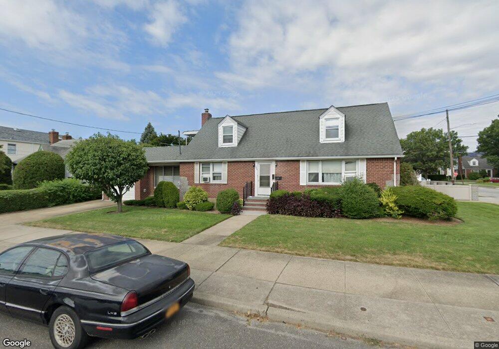 266 Madison St unit 3, Franklin Square, NY 11010 - photo 1