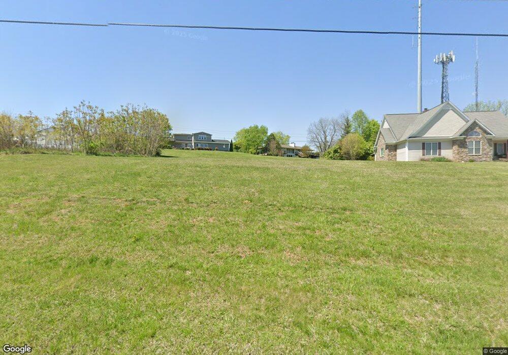 1374 Bonneville Dr, Morristown, TN 37814 - photo 1